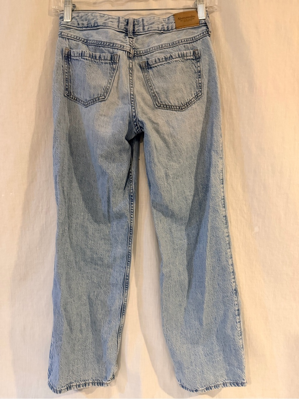 Girls Abercrombie Jeans - Picture 5 of 5